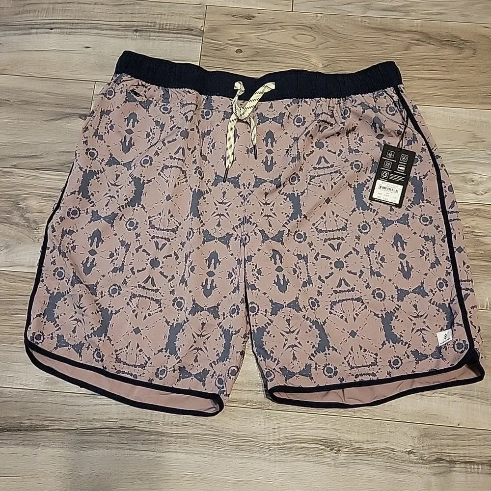 7 Diamonds Core Active Shorts‎ Mens XXL Black Purple Geometric AOP NEW
